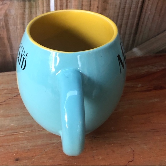 Disney’s The Little Mermaid Large Blue & Yellow 18oz Oval Coffee Mug - Picture 3 of 7